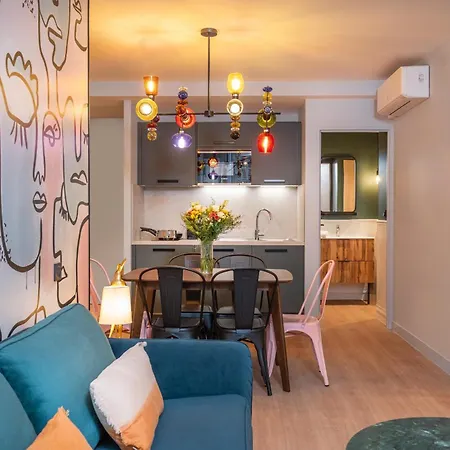 Montmartre Aparthotel 4*