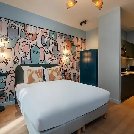 Montmartre Aparthotel 4*