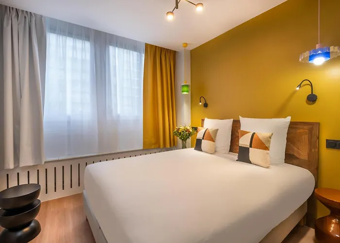 Montmartre Paris Suite